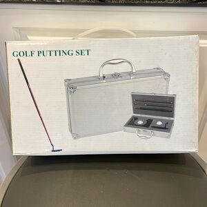 New Pro-Master Gold Putting Set
